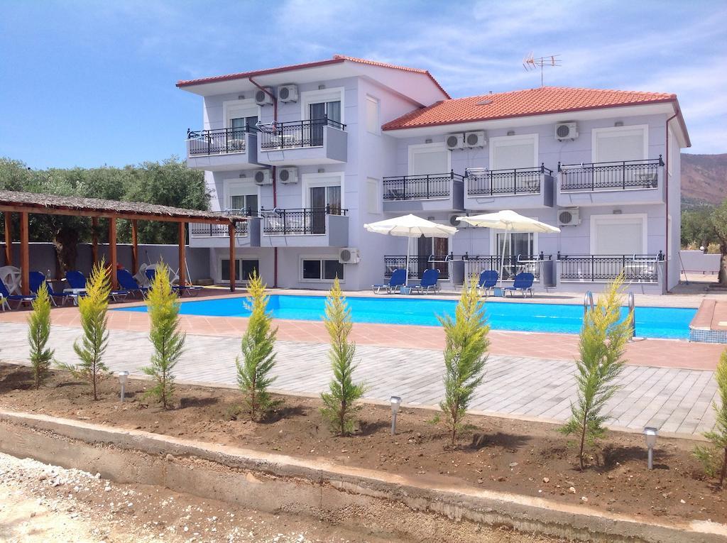 Apartment Platanos